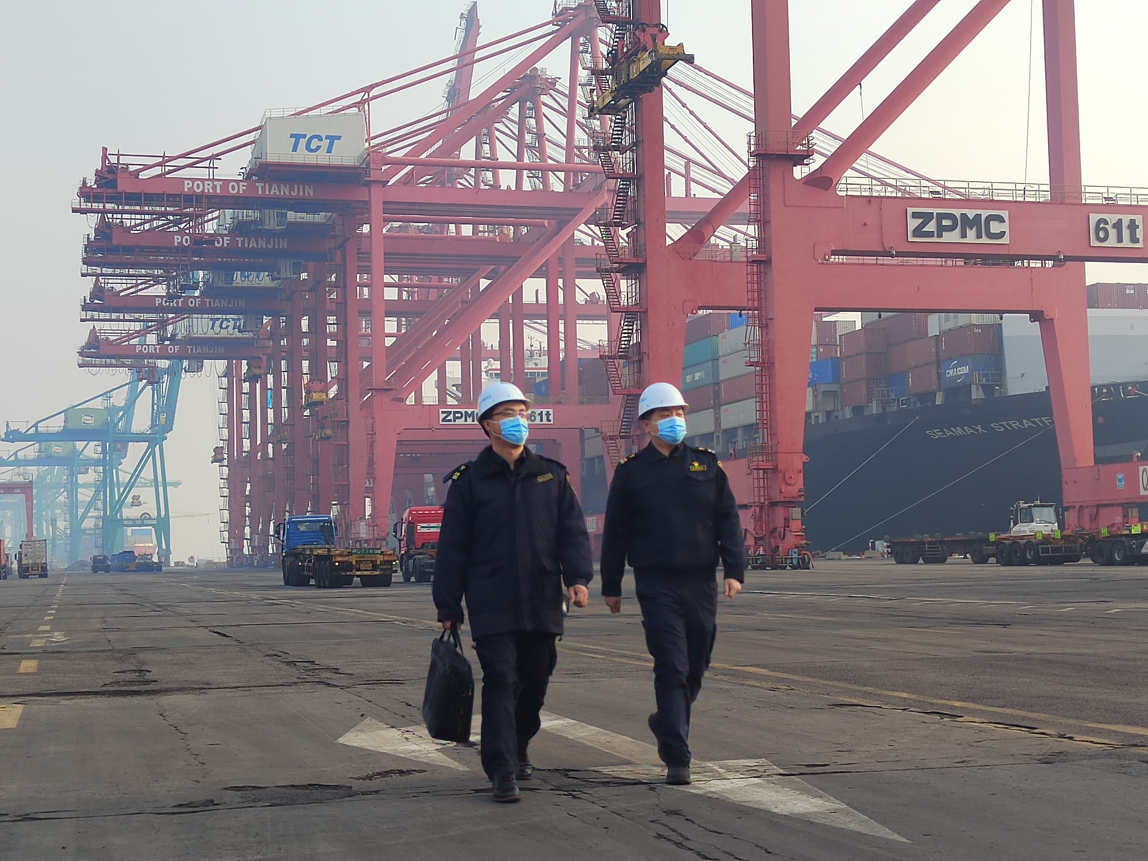 【津关发布】2024年天津海关监管进出境运输工具1.83万架（艘）次 同比增加11.5%